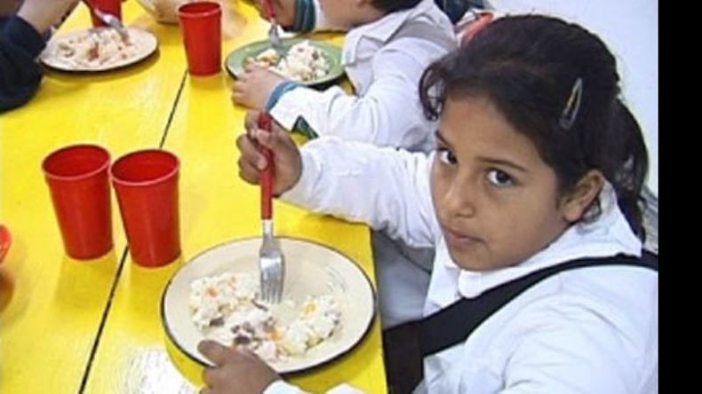 Un total de 14.000 chicos se alimenta en las escuelas de Pilar..