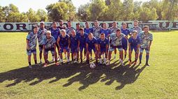 AMISTOSO. El primer equipo de Metalúrgico que jugó este jueves contra Yupanqui.
