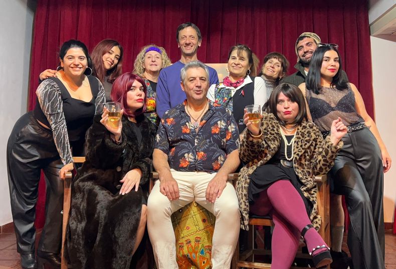 El elenco de la nueva varieté de la Comedia del Pilar.