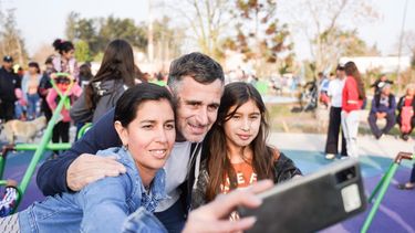CAMPAÑA. A 6 días de las PASO, Achával acelera la presencia en los barrios. &nbsp;