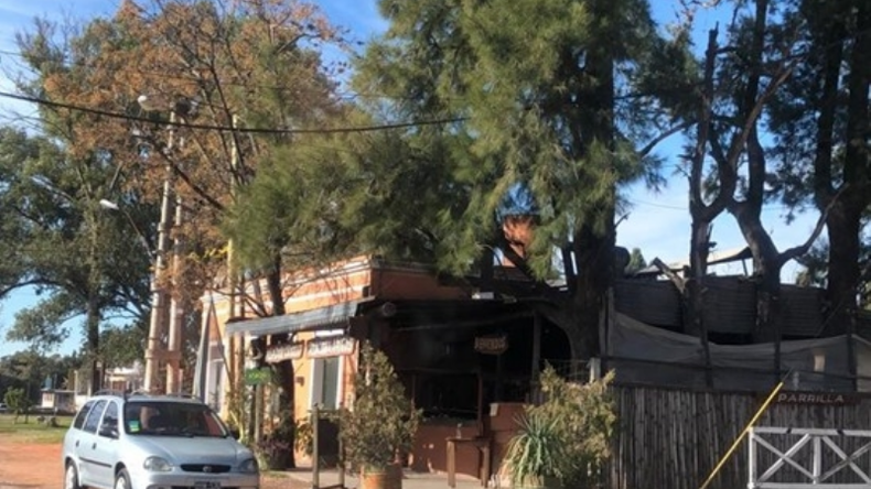“RINCÓN DE AMIGOS”. La parrilla de Fátima que había sido robada. .