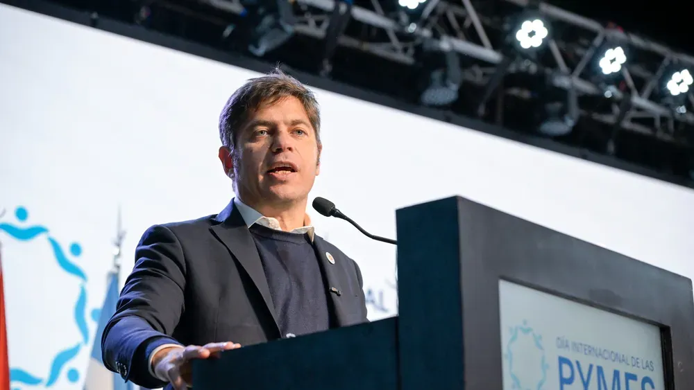 EN CÓRDOBA. El gobernador Axel Kicillof acusó de chantaje al presidente Milei