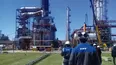 UNA ISLA. Solo lo sectores industriales ligados al petróleo sortearon la caída.