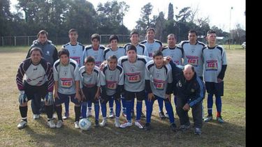 El Sub 20 de Flecha Azul, con mayoría de infantiles, cayó 3-2 ante Sportivo..