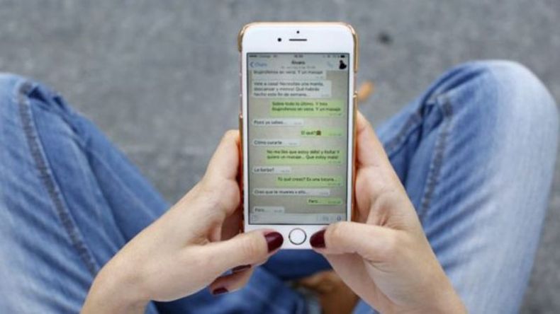 ARTESANAL. Whatsapp promete evitar envío automático de mensajes masivos..