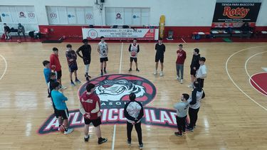 Atlético Pilar viajará a Zárate a su primer juego con oposición de jerarquía.