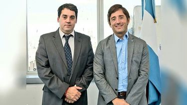 GESTIONES. Pablo Vera impulsa la radio con Agustín Garzón, titular del ENACOM..