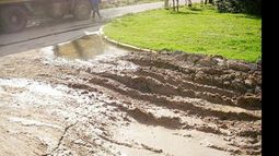 Cuando llueve, la esquina queda intransitable durante varios días..