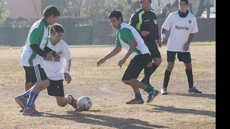 En Fútbol 11 como así también en Fútbol Reducido competirán solo los chicos..
