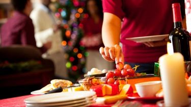MESA SERVIDA. Recomiendan apuntar a los alimentos frescos..