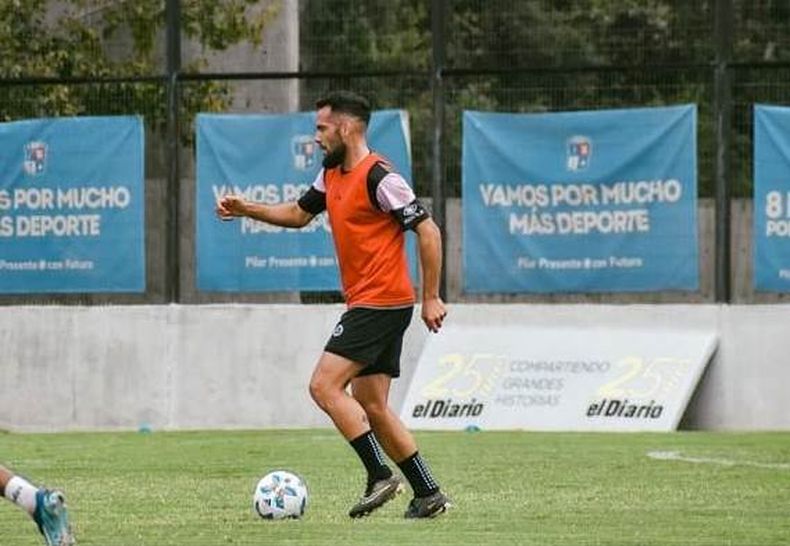 SALIDA. Sergio Ocampo espera volver a la titularidad ante Cambaceres.