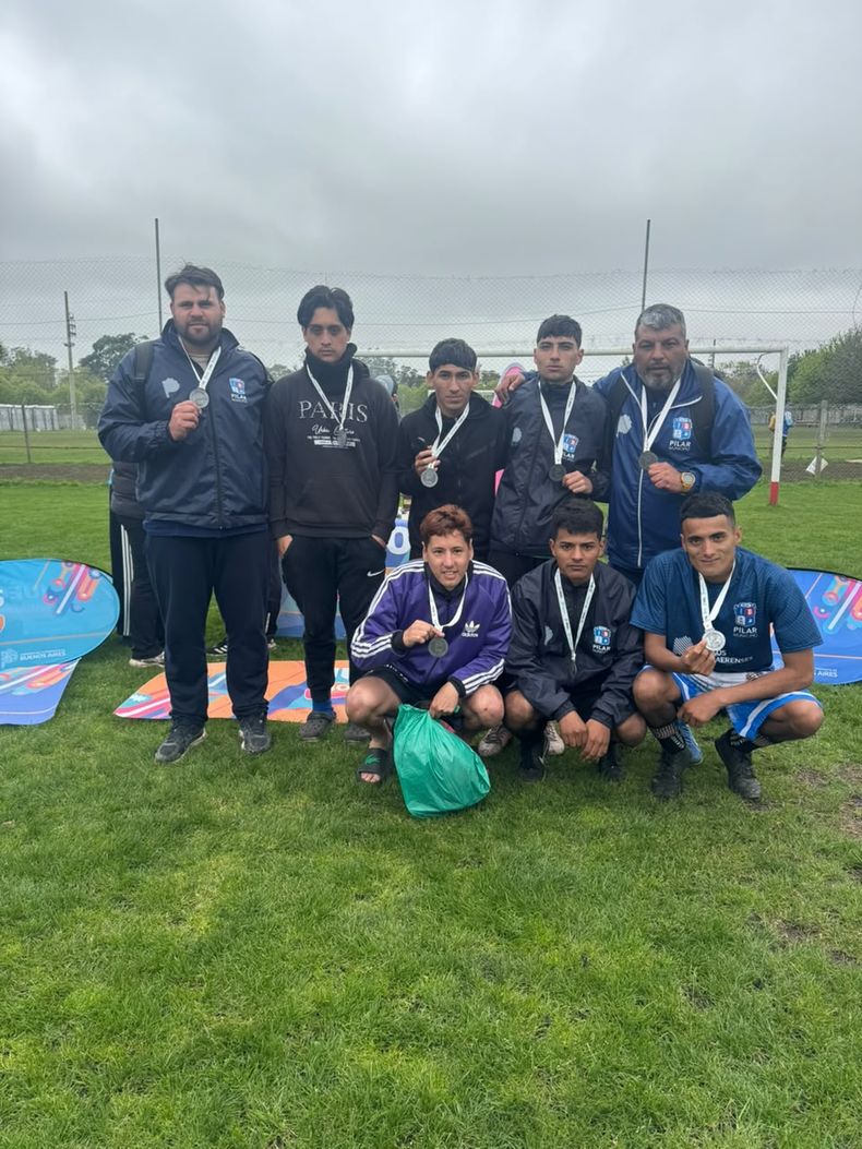 El equipo masculino de Fútbol PCD categoría A que consiguió la medalla de plata.
