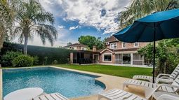 El precio en dólares de las casas aumentó por encima del promedio en Pilar. El precio en dólares de las casas aumentó por encima del promedio en Pilar.