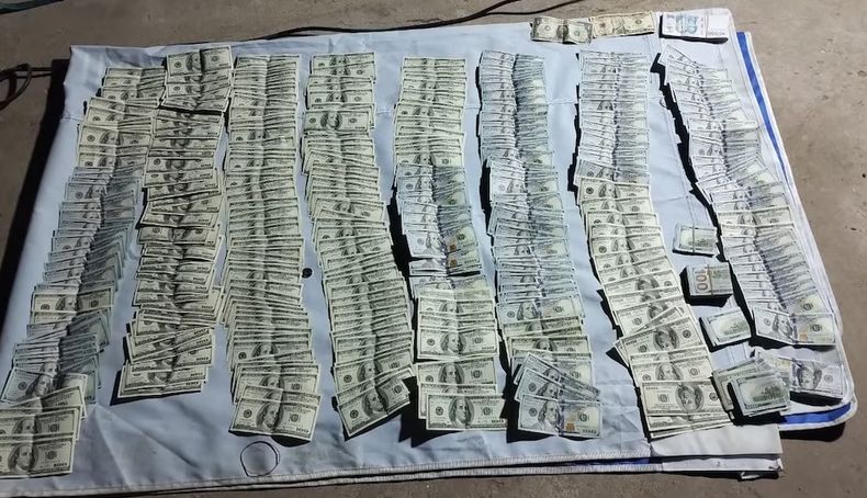 El uruguayo asesinado en Monterrey tenía casi 700 mil dólares en su camioneta.