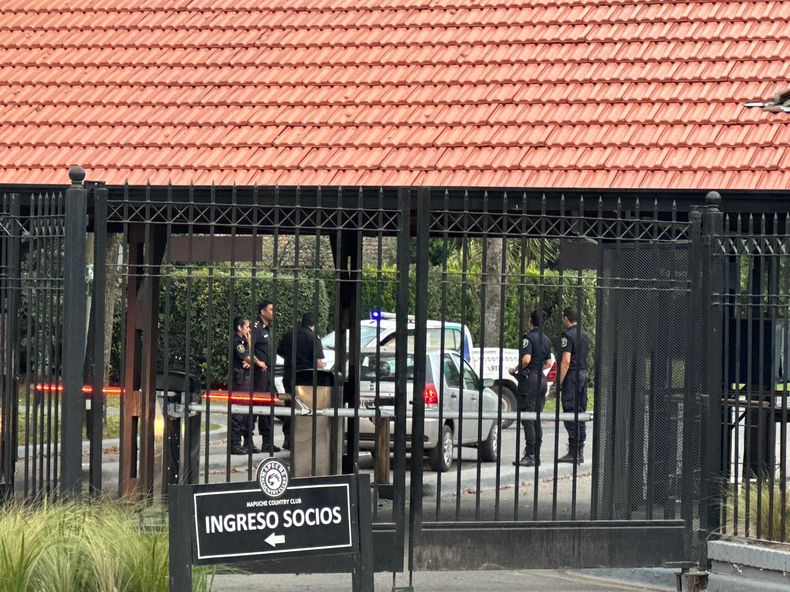 MS DE 80 EFECTIVOS Revisaron puerta a puerta las viviendas de Mapuche