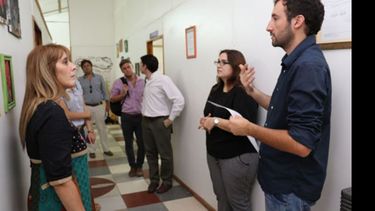 RECORRIDA. Las autoridades del área, viendo las obras en marcha..