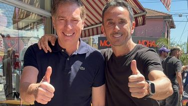 JUNTOS. Diego Santilli con Sebastián Neuspiller, su hombre en Pilar.