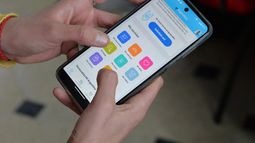 Desde enero, quienes completaron estudios secundarios o superiores podrán descargar sus títulos digitales desde la app Mi Argentina con validación QR.