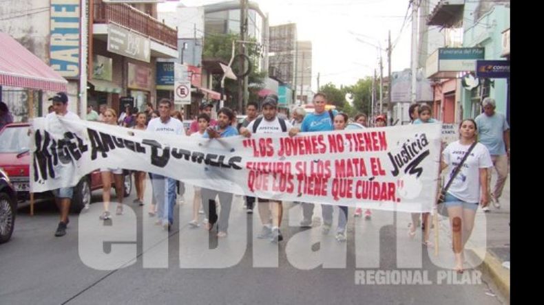La familia volvió a marchar por el centro..