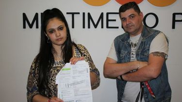 A OSCURAS. Wilma y Claudio contaron la odisea tras el retiro del medidor..