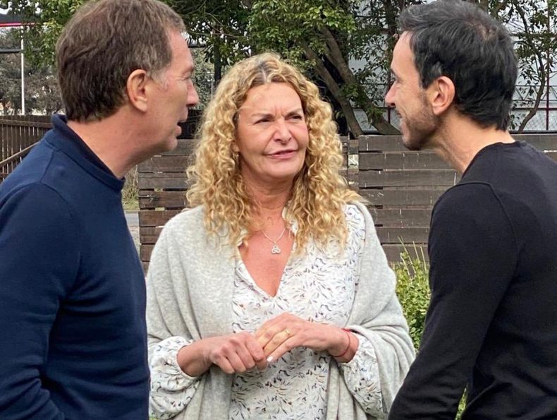 PRO VIOLETAS Diego Santilli Anala Leguizamn y Sebastin Neuspiller