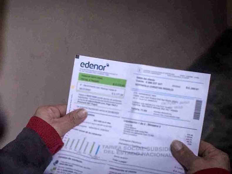 Las tarifas de la electricidad, el gas y el transporte son las que tienen más peso en la economía familiar.