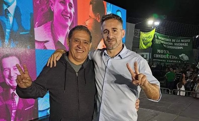 Luis Miño, secretario general de Sempi, junto al intendente Federico Achával.