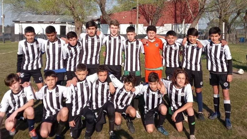 La 2008 de Real Pilar dividió puntos con un 2-2 ante San Miguel..