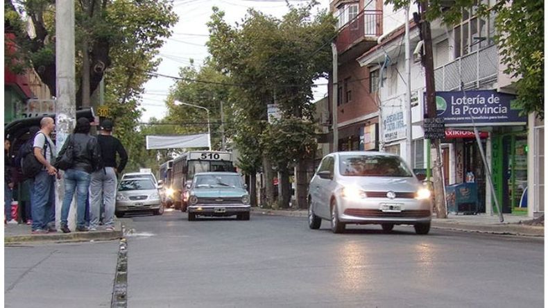 ORDEN. Una vez más buscan alternativas para mejorar el tránsito céntrico. .
