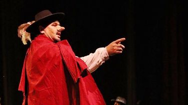 Cyrano de Bergerac llegará este sábado al teatro Ángel Alonso.
