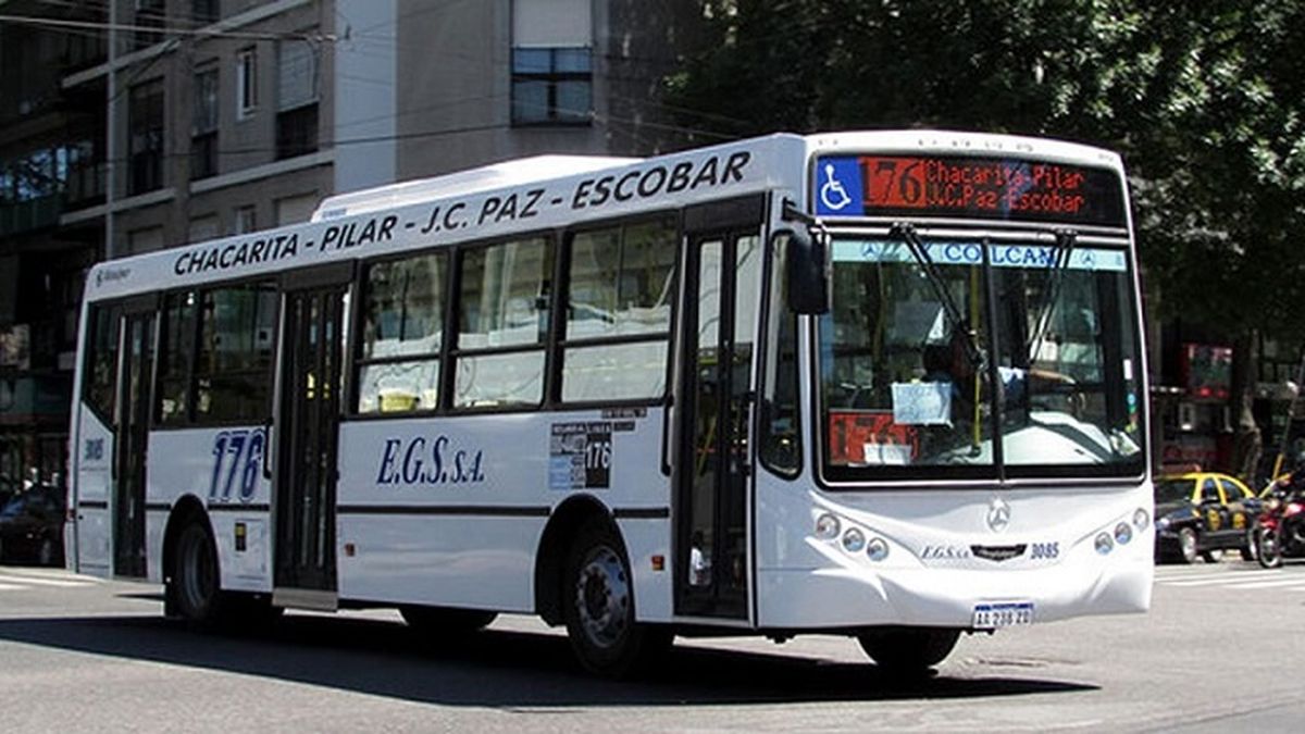 Colectivos reducen un 50% los servicios en el AMBA