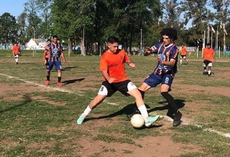 PISÓ FIRME. Manzanares logró su primer triunfo del torneo en José C. Paz.