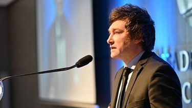 milei llega a pilar para dar una charla en la universidad austral