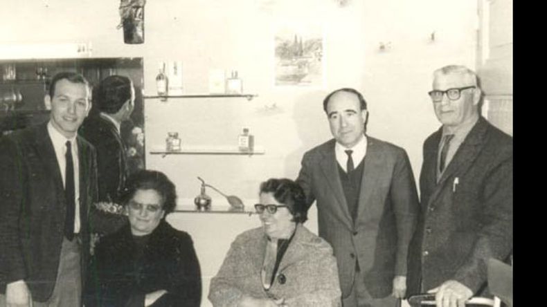 Armando D’Auría, Margarita Galvagno de Dolera, Mafalda Alberini de López, Jacinto Ponce de León y Ramón Dolera..