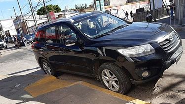 #Pilar, no seas otario. Pedro Lagrave y Belgrano, ya es tiempo que la gente de tránsito empiece a colocar multas. SERGIO GONZALEZ / @supergonzalezok.