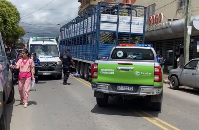 La mujer murió en el acto.