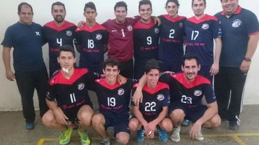 EMPATE. A los chicos se les escapó el triunfo..