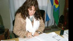 La presidenta del Consejo Escolar, Julia Benítez, se reunirá hoy con la policía..