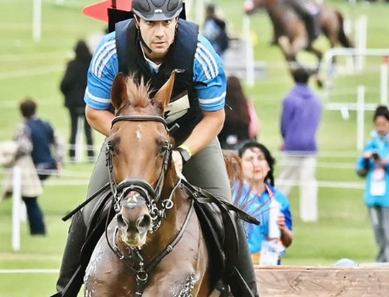 COMPETENCIA. Brunello y Cash des Cedres durante la prueba panamericana en Santiago 2023.