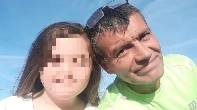 EL GALLEGO. Juan Manuel García junto a su hija. Hacía extras para festejarle los 15.