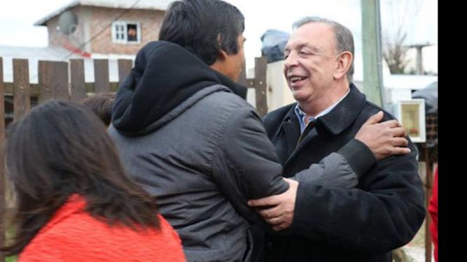 POR LOS BARRIOS. Zúccaro, el martes en San Alejo..