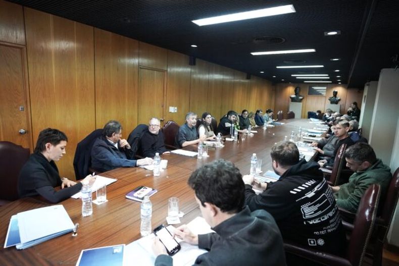 ACERCAMIENTO. Los partidos cercanos al PJ trabajan en un frente.