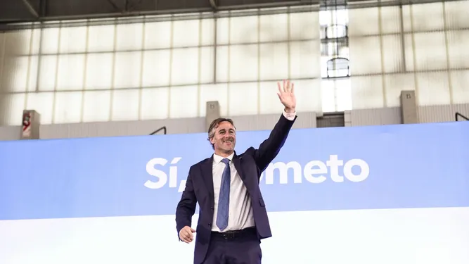 Federico Achával volvió a la cima del ranking de intendentes.