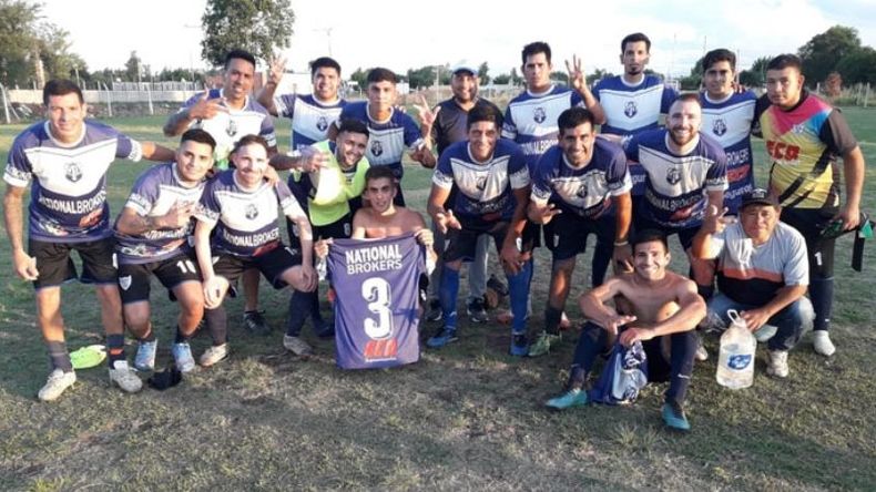 PUNTERO. Flecha logró un triunfo clave que lo deja en la cima..