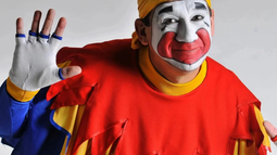 PIÑÓN FIJO. Llega este viernes a K-Pelusz con un show para adultos. PIÑÓN FIJO. Llega este viernes a K-Pelusz con un show para adultos.