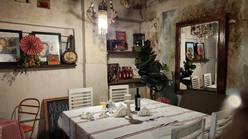 El bodeg&oacute;n Las Manolas tiene capacidad para 60 personas y planean ampliar a 100.