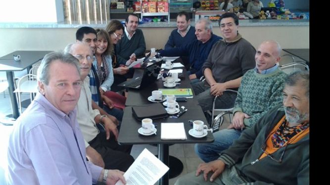Referentes de los partidos que integran el frente firmaron su conformación..