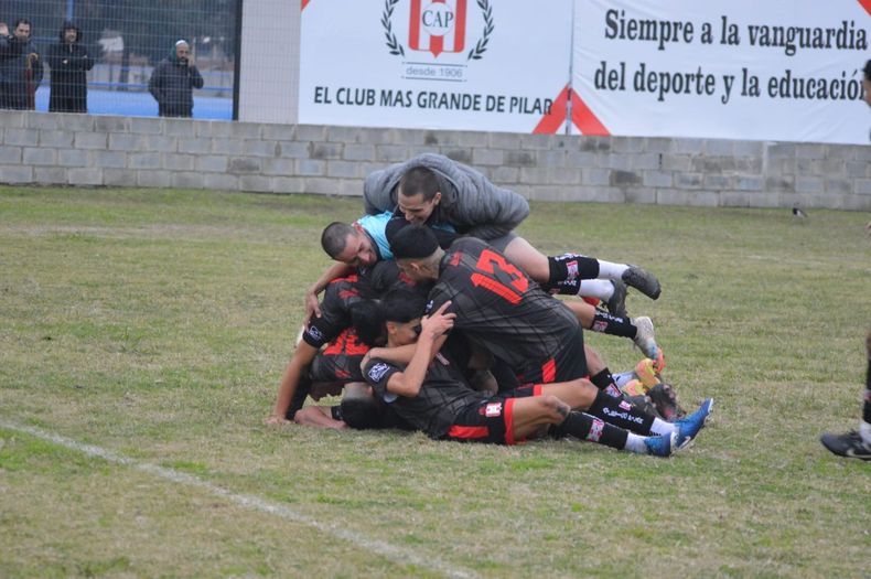 MONTAÑA DE FELICIDAD. Atlético quiere sumar por primera vez de visitante en el torneo.
