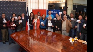 Cédulas a chilenos