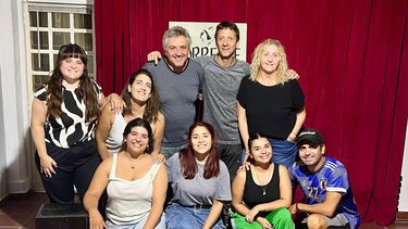 El elenco de la varieté teatral en Torrente.